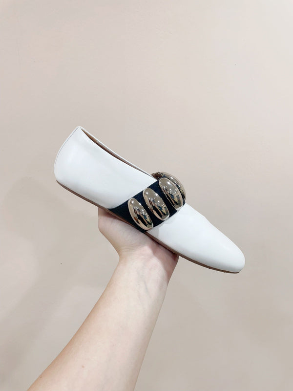 ALAIA TRIBALE BALLET FLATS IN WHITE LAMBSKIN