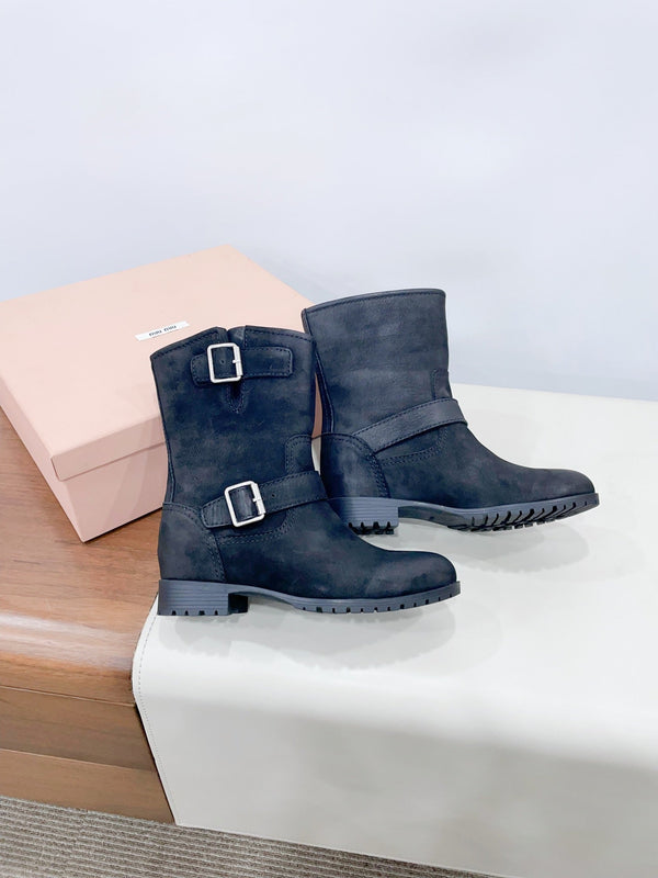 Stivali Miu in pelle di vitello nera