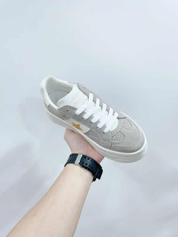 CD Star Platform Sneaker In Light Grey Suede 999870