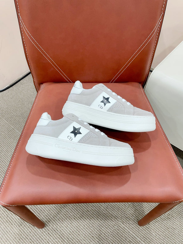 CD Star Platform Sneaker In Light Grey Suede 999872
