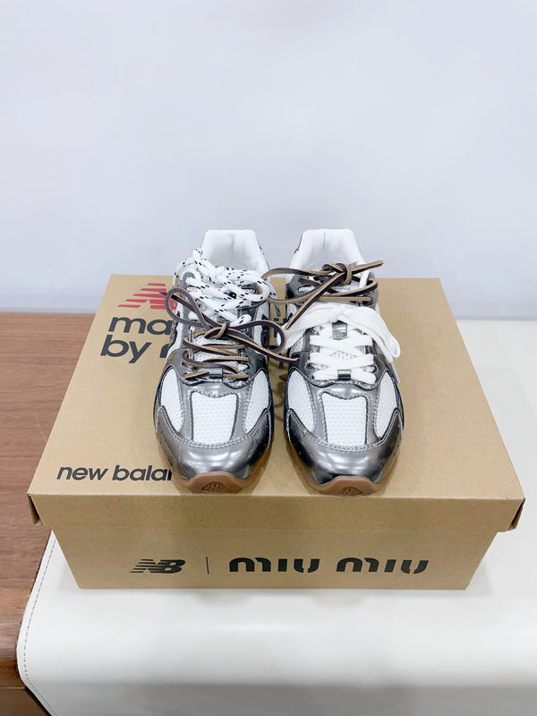 Miu x New Balance 530 Silver Patent Leather White Fabric