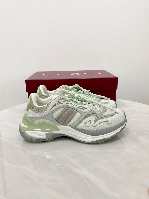 Baskets basses GG 2.0 en maille et cuir gris-vert 675577
