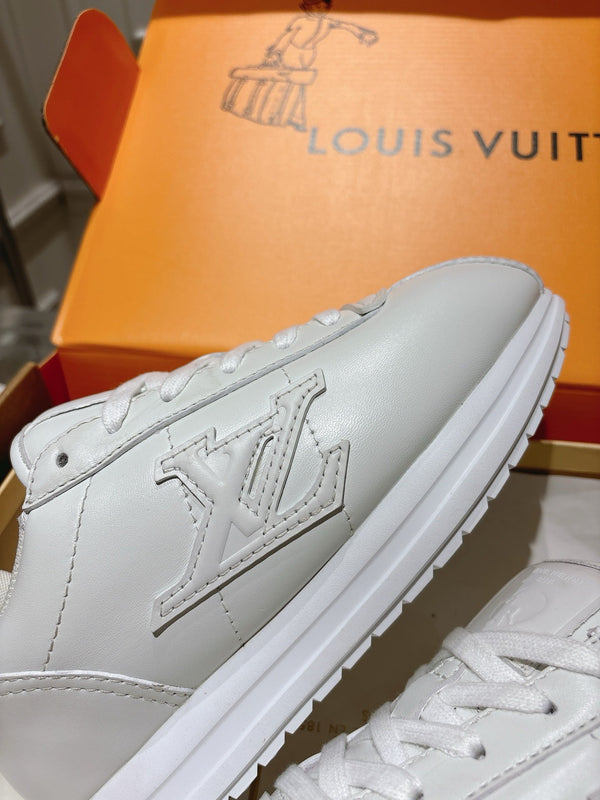 LV BUTTERSOFT Sneaker Light Grey Cowhide 476981