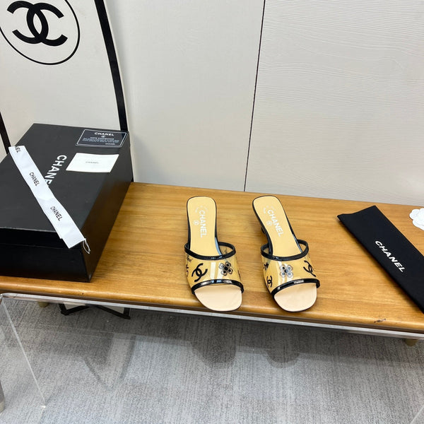 sandalo mulo 45 beige nero pcv e vitello