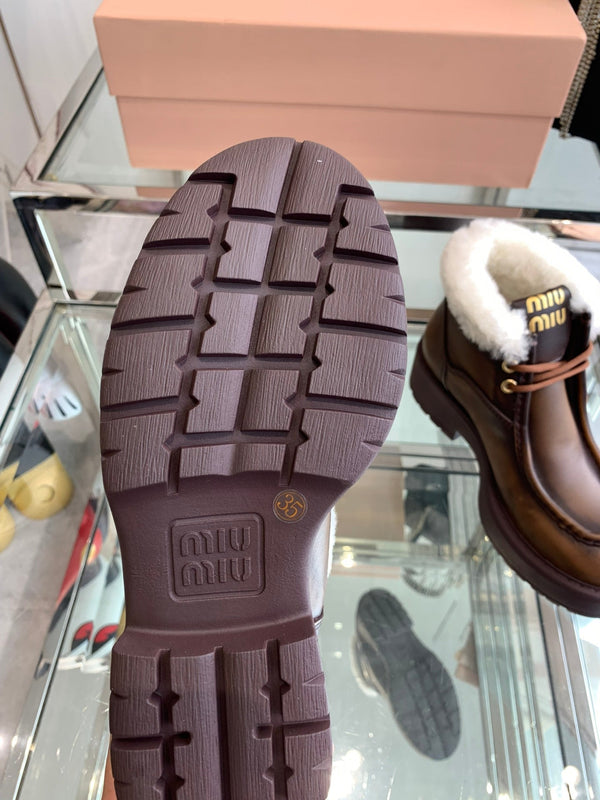 Miu Short Wool Boots Earth Brownopen-Hemmed Cowhide