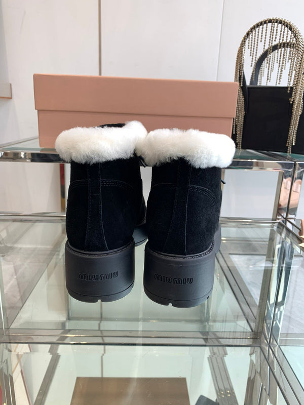 Miu Short Wool Boots Black Open-Hemmed Cowhide