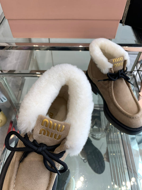 Miu Short Wool Boots Khaki Brown Open-Hemmed Cowhide