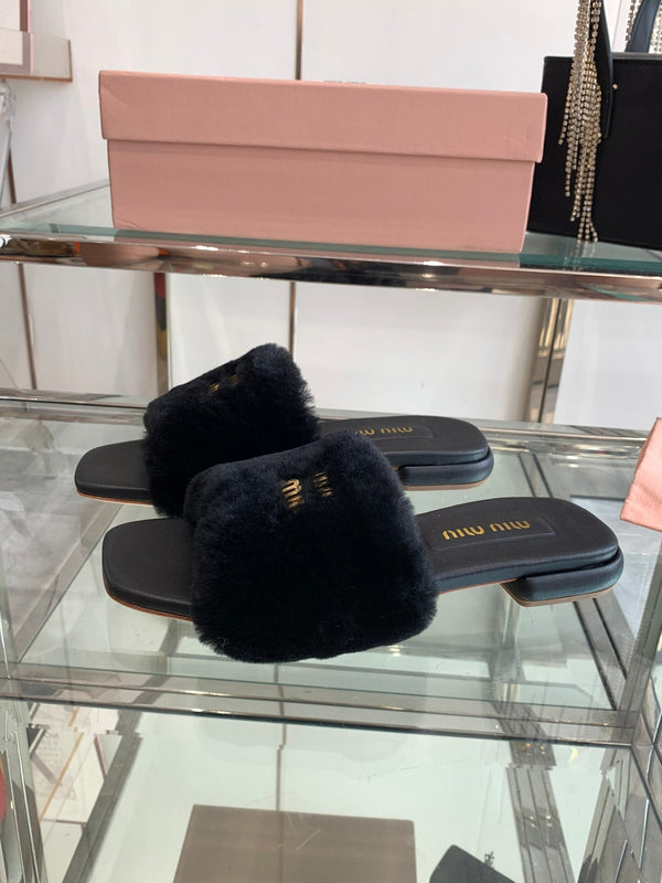 Miu Slippers Black Super Soft Wool