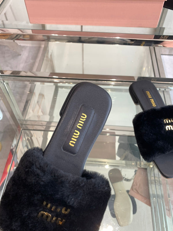 Miu Slippers Black Super Soft Wool