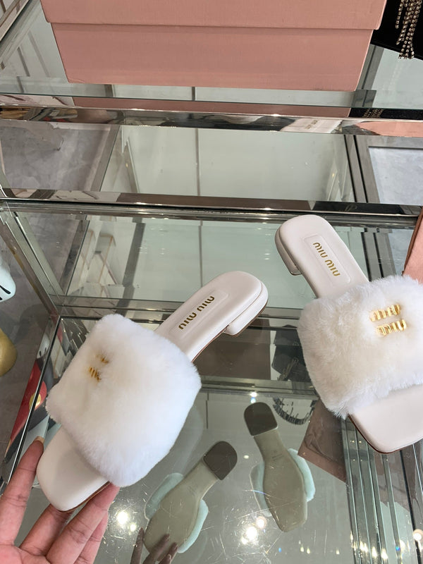 Miu Slippers White Super Soft Wool