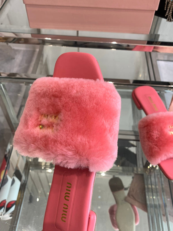 Miu Slippers Pink Super Soft Wool