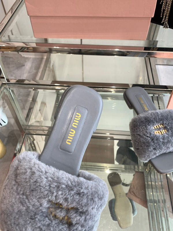 Miu Slippers Grey Super Soft Wool