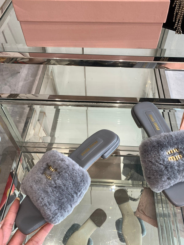 Miu Slippers Grey Super Soft Wool