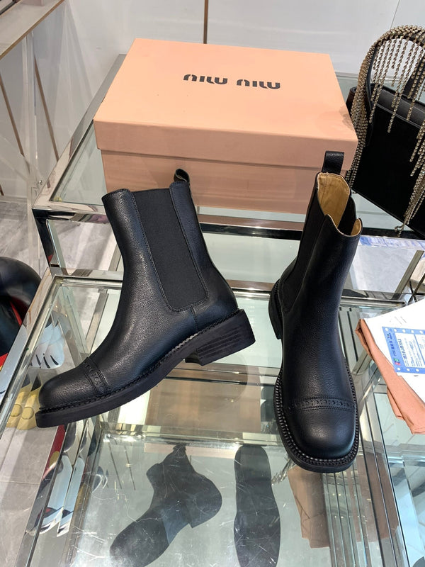 Miu Boots Black Vegetable Blended Cowhide