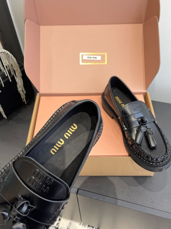 Miu Tassel Loafers Black Polished Leather 490950