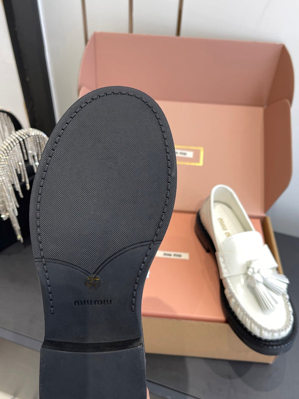 Miu Tassel Loafers White Polished Leather 490951