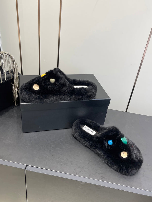 CC Double C Chaussons en fourrure noir 554698
