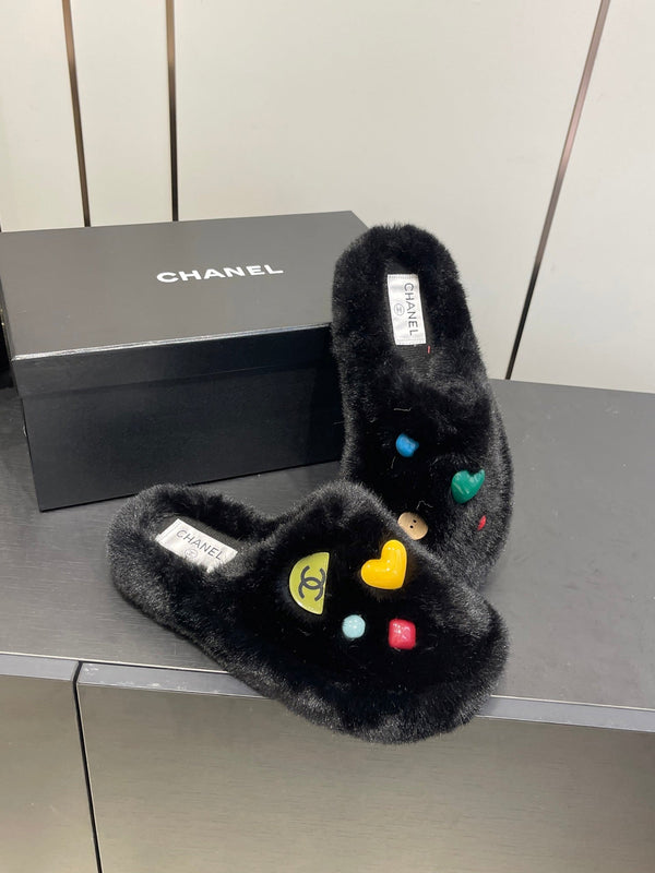 CC Double C Chaussons en fourrure noir 554698