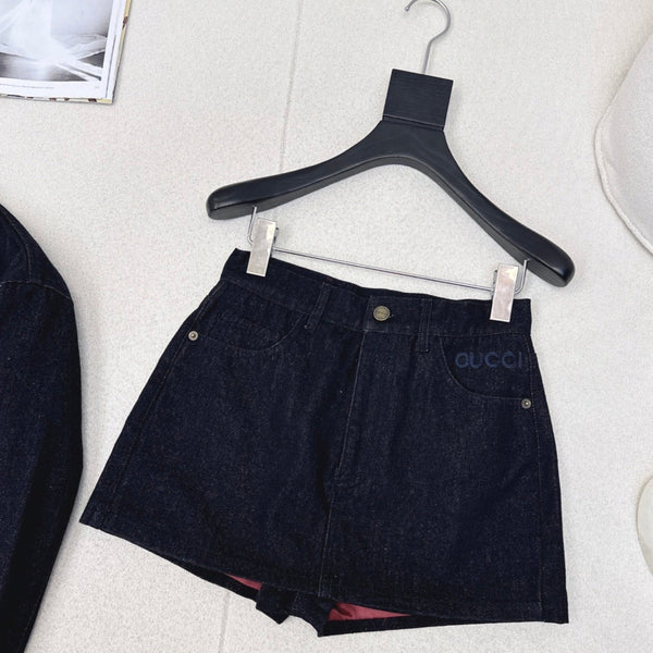 Gucci 25 Denim Short Dark Blue Cotton 596440