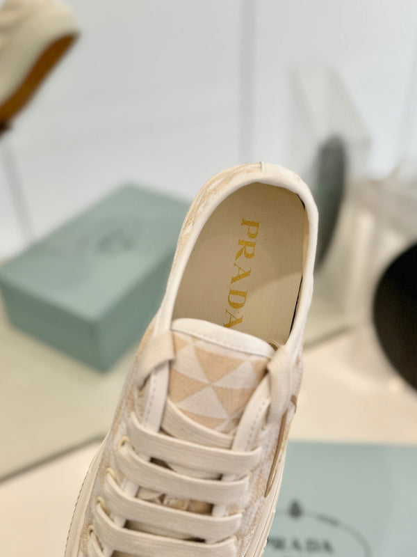 PRA PRINTED COTTON SNEAKERS BEIGE AND NUDE TRIANGLE CANVAS