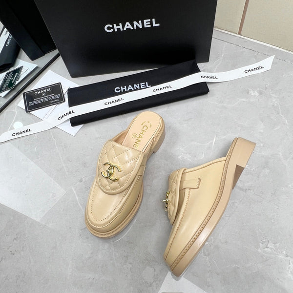 CC Mule Beige Pelle di vitello trapuntata