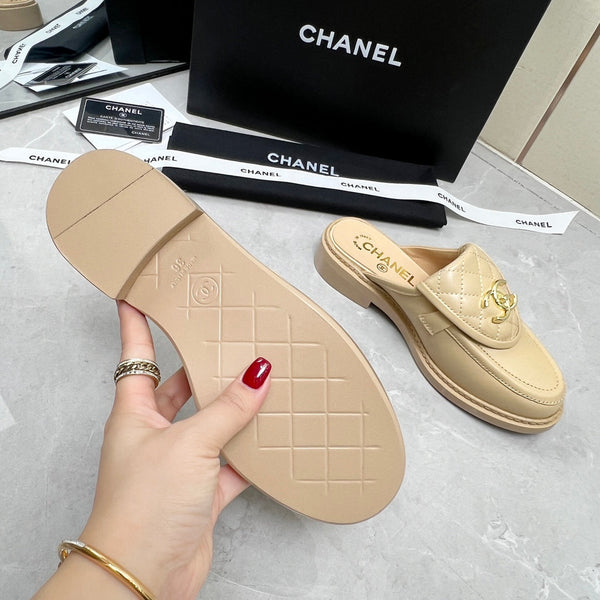 CC Mule Beige Pelle di vitello trapuntata