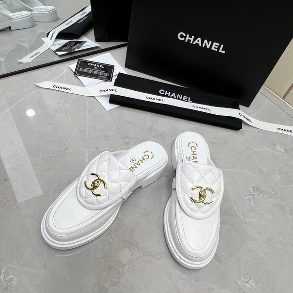 CC Mule in pelle di vitello trapuntata bianca