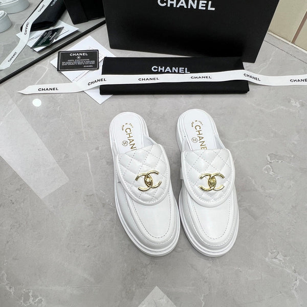 CC Mule in pelle di vitello trapuntata bianca