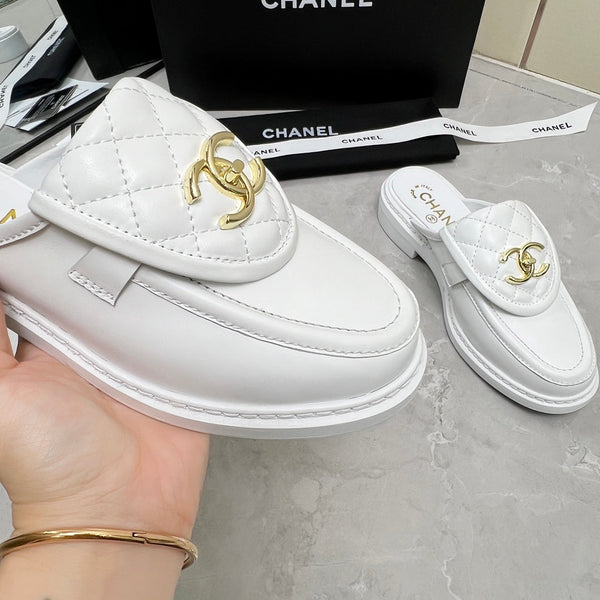 CC Mule in pelle di vitello trapuntata bianca