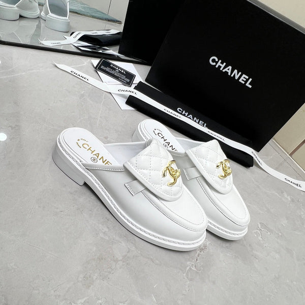 CC Mule in pelle di vitello trapuntata bianca