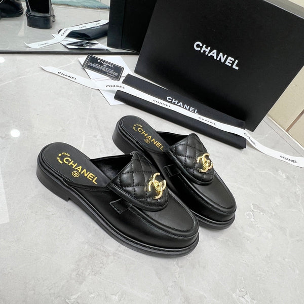 CC Mule in pelle di vitello trapuntata nera