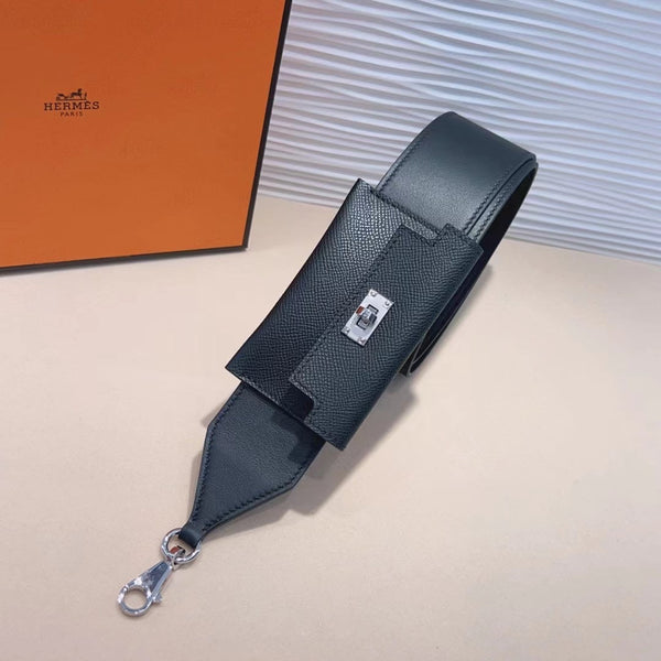 Tracolla Kelly Pocket 50mm nera Epsom con hardware in argento