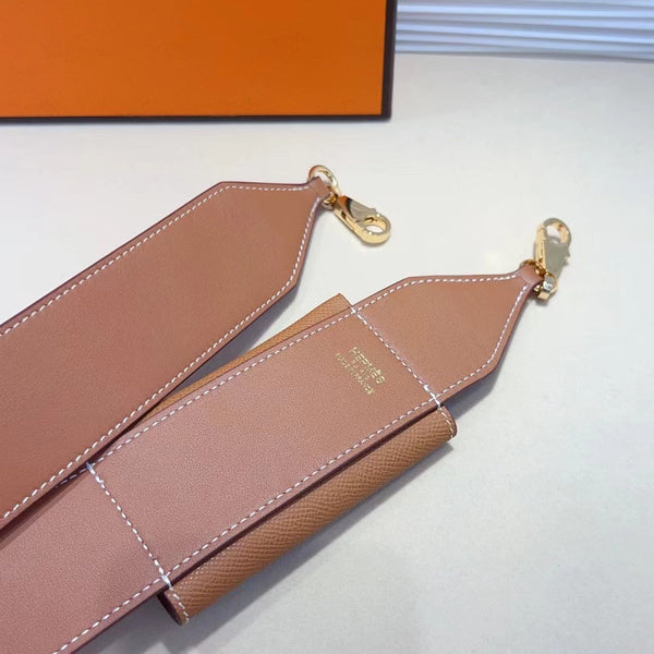 Tracolla Kelly Pocket 50mm marrone Epsom con hardware dorato