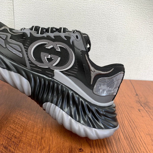 Sneaker GG Ripple da uomo in rete nera 536982