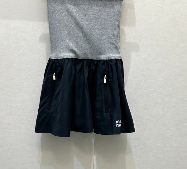 Jupe Miumiu 2026 en jersey et popeline de coton gris bleu marine 136562