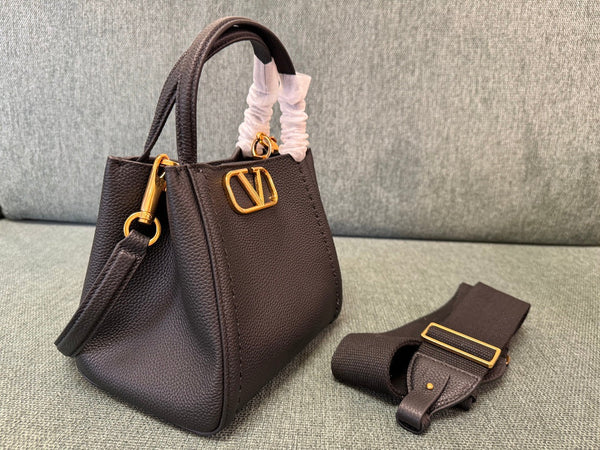 VALENTINO small 19 handbag black calfskin 538538