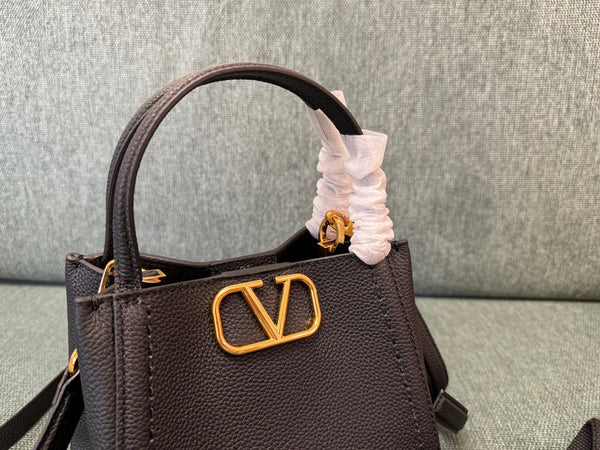 VALENTINO small 19 handbag black calfskin 538538