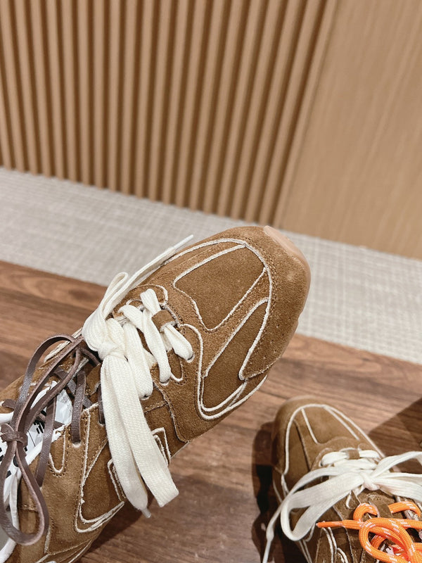 Miu Balance 530 SL Cinnamon Suede Sneaker