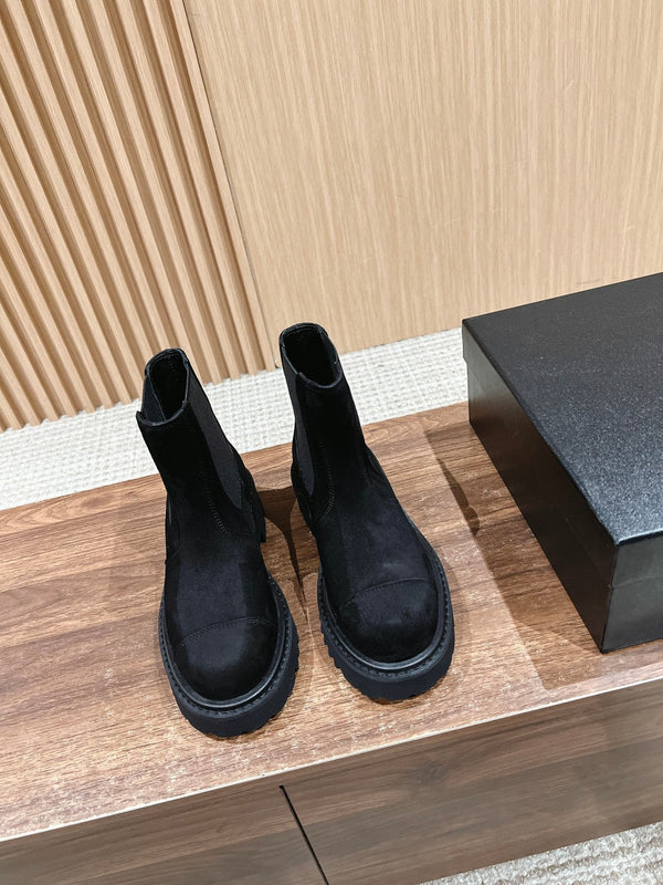 Stivaletti Chelsea CC in pelle scamosciata nera 937075