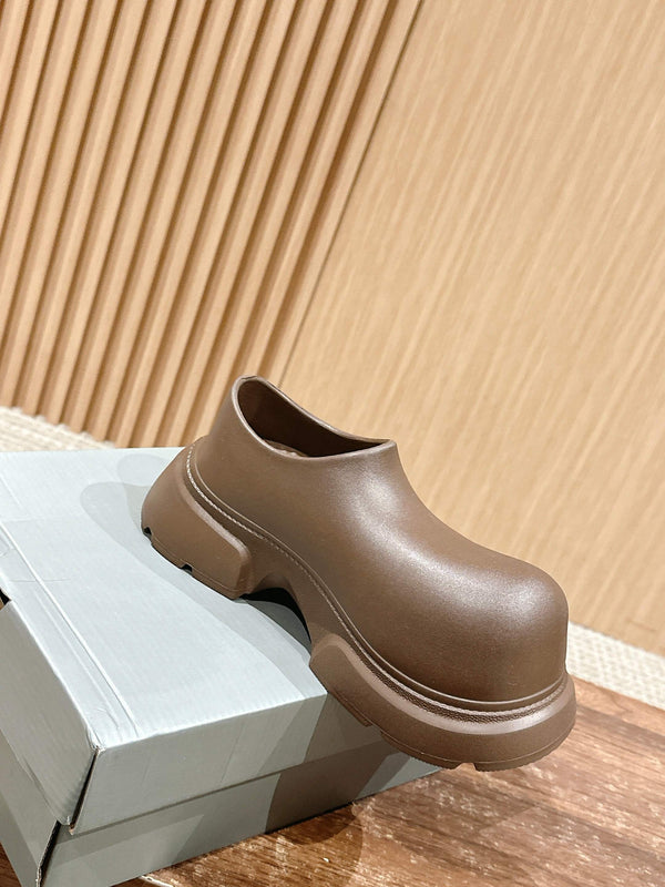 SCARPE DA CUOCO CON SUOLA SPESSA GRAFFITI IN GOMMA MARRONE