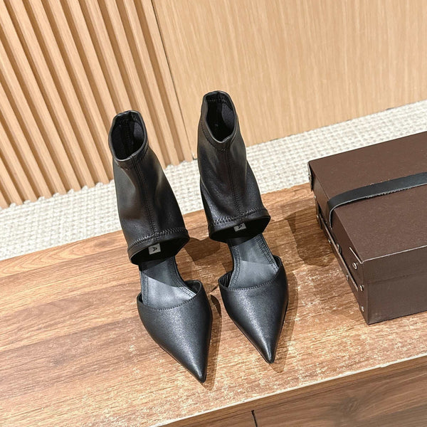 Stivaletti ALAIA in pelle nera 386022