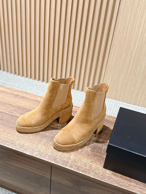 CC 25 Chelsea Ankle Boots With Chain 85mm Beige Suede 428221