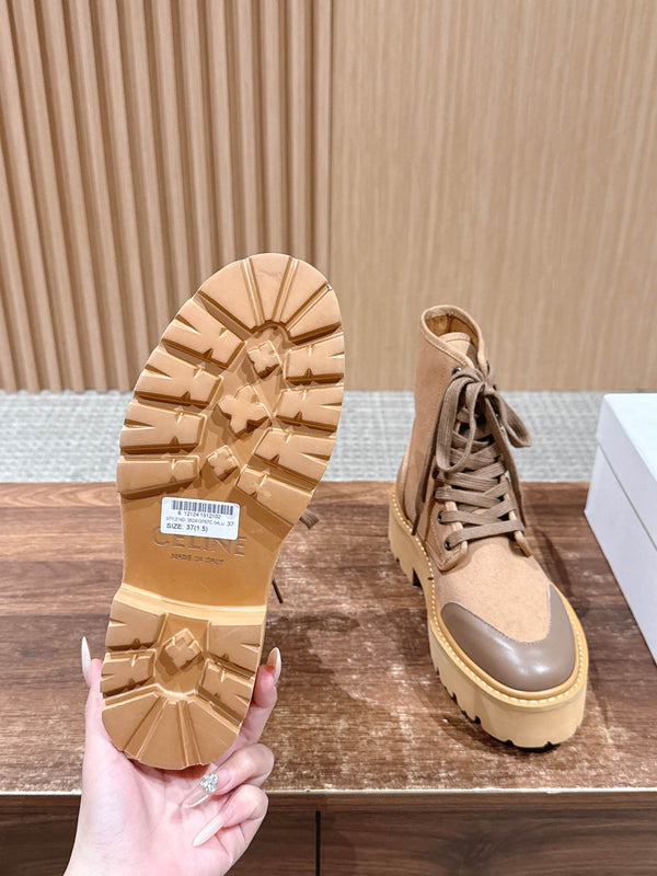 Celine 25 Bottes à lacets volumineuses en toile et veau couleur camel 554014