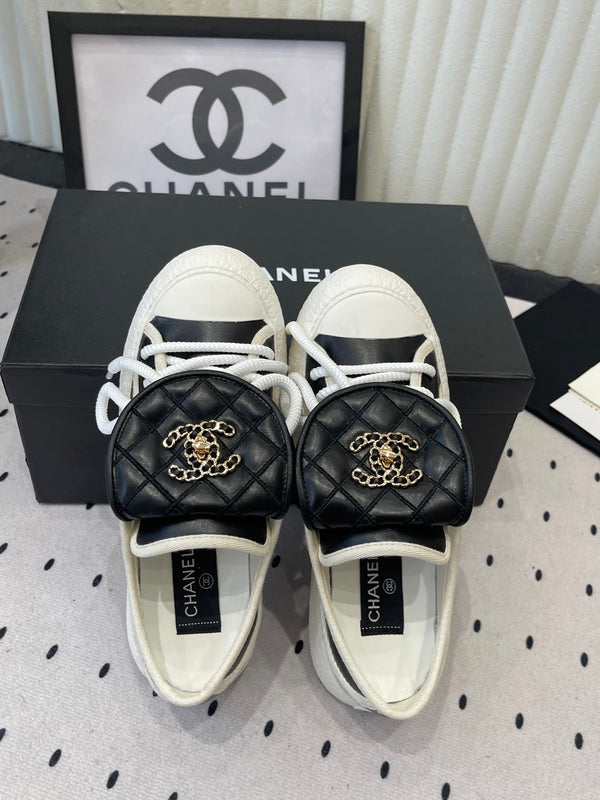 CC 2026s Sneakers Black White Leather 720087