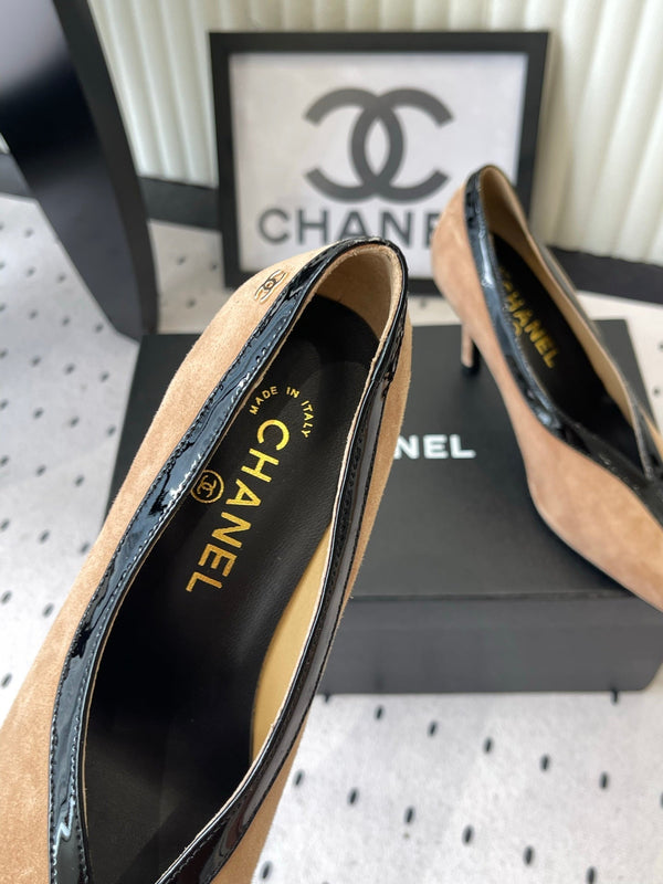 CC 26s Matthieu Blazy Pump 9.5cm Beige Suede 807481