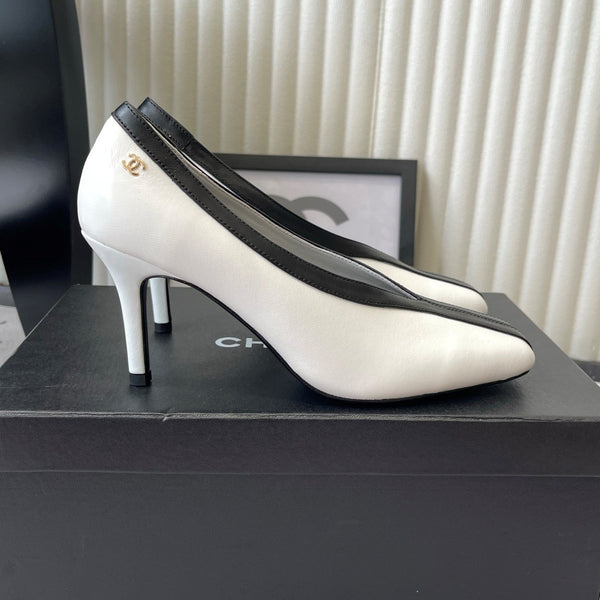 CC 26s Matthieu Blazy Pump 9.5cm White Sheepskin 807484