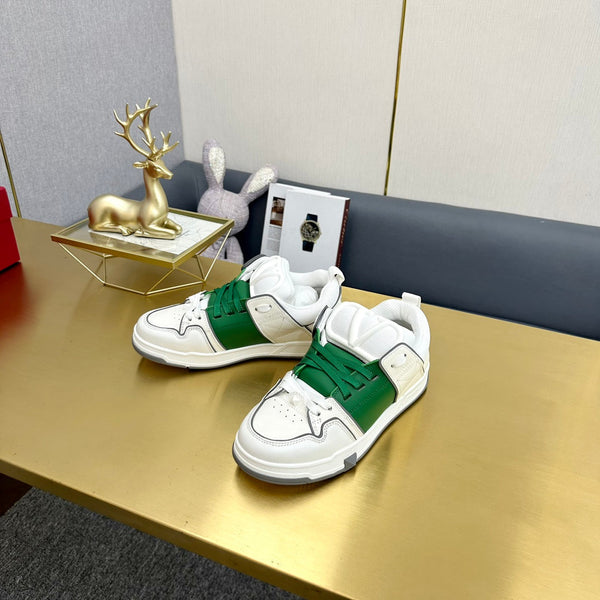 Sneaker One Stud Garavani in pelle di vitello verde bianco