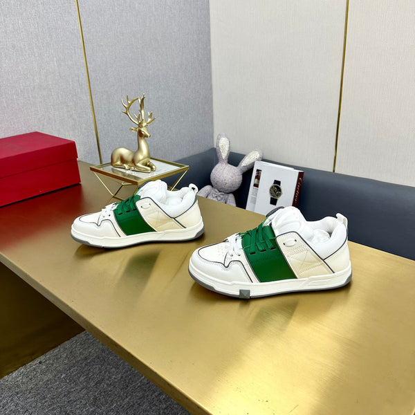 Sneaker One Stud Garavani in pelle di vitello verde bianco