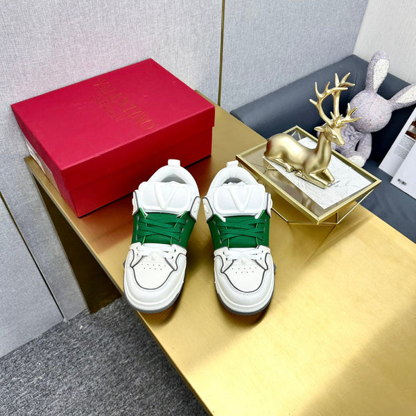 Sneaker One Stud Garavani in pelle di vitello verde bianco