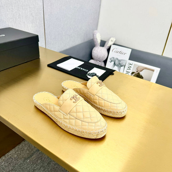 mulo in pelle di vitello trapuntata beige